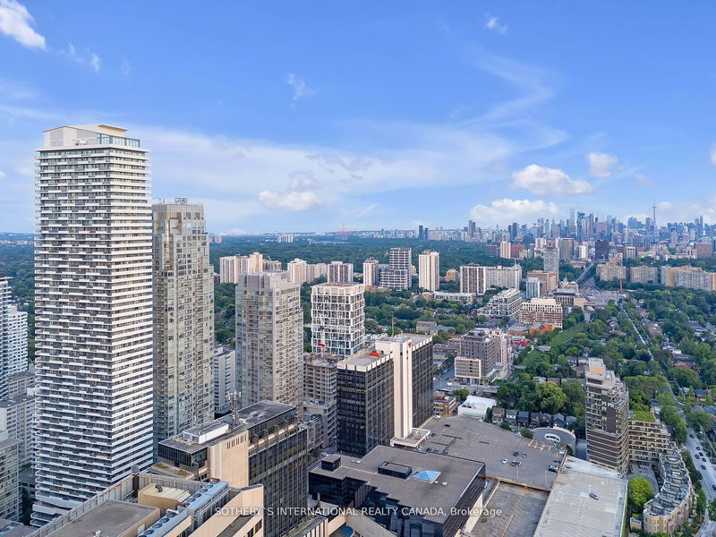 2191 Yonge St, unit 5202 for sale