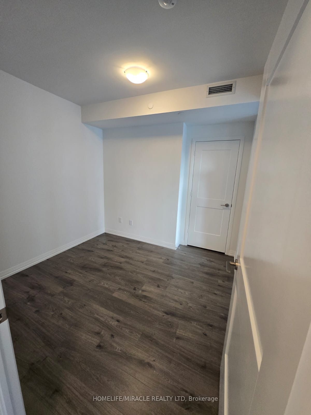 28 Widmer St, unit 4721 for rent