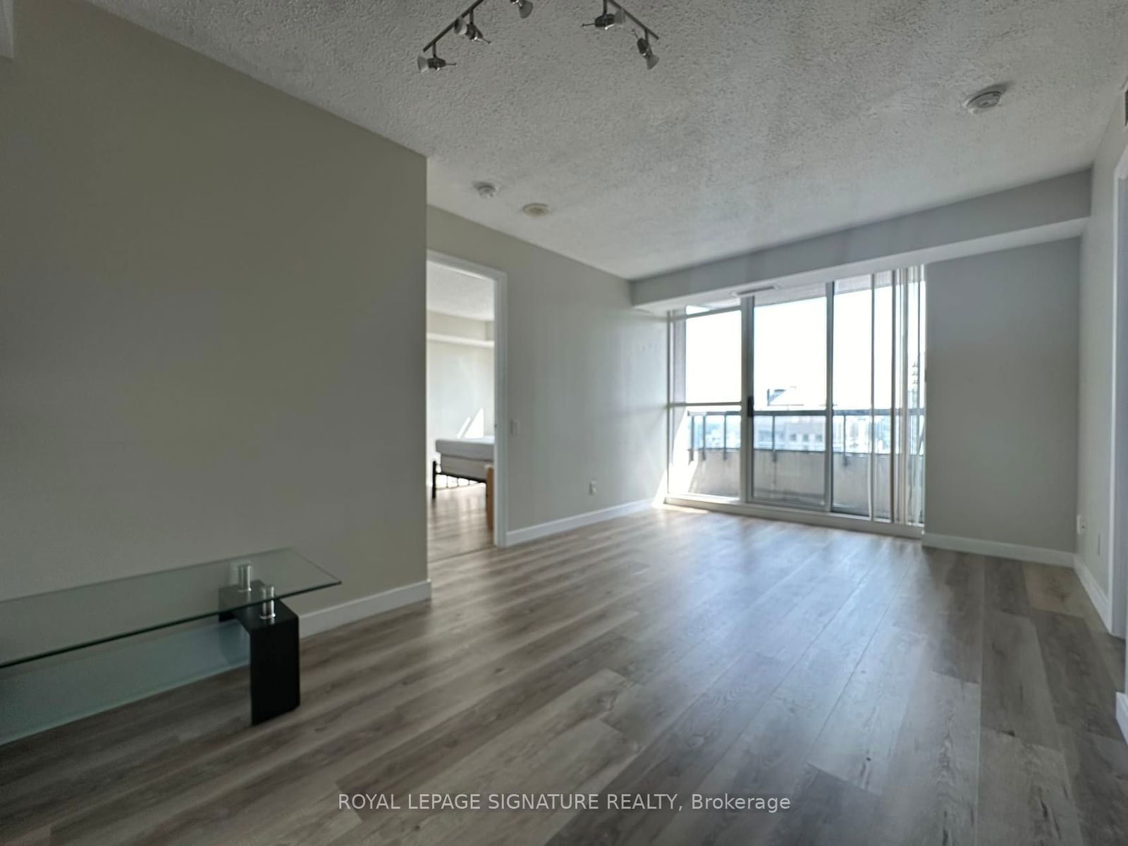 33 Empress Ave, unit 2006 for rent