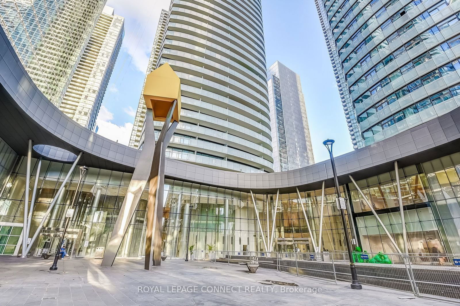 14 York St, unit 2804 for sale