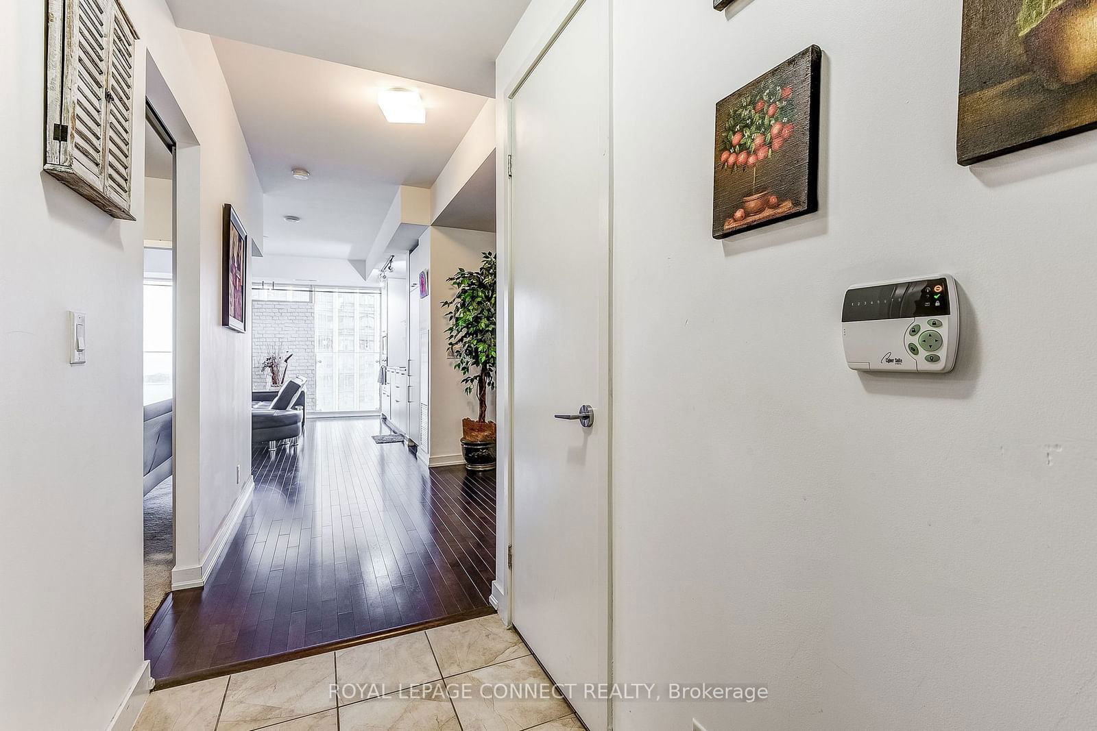 14 York St, unit 2804 for sale