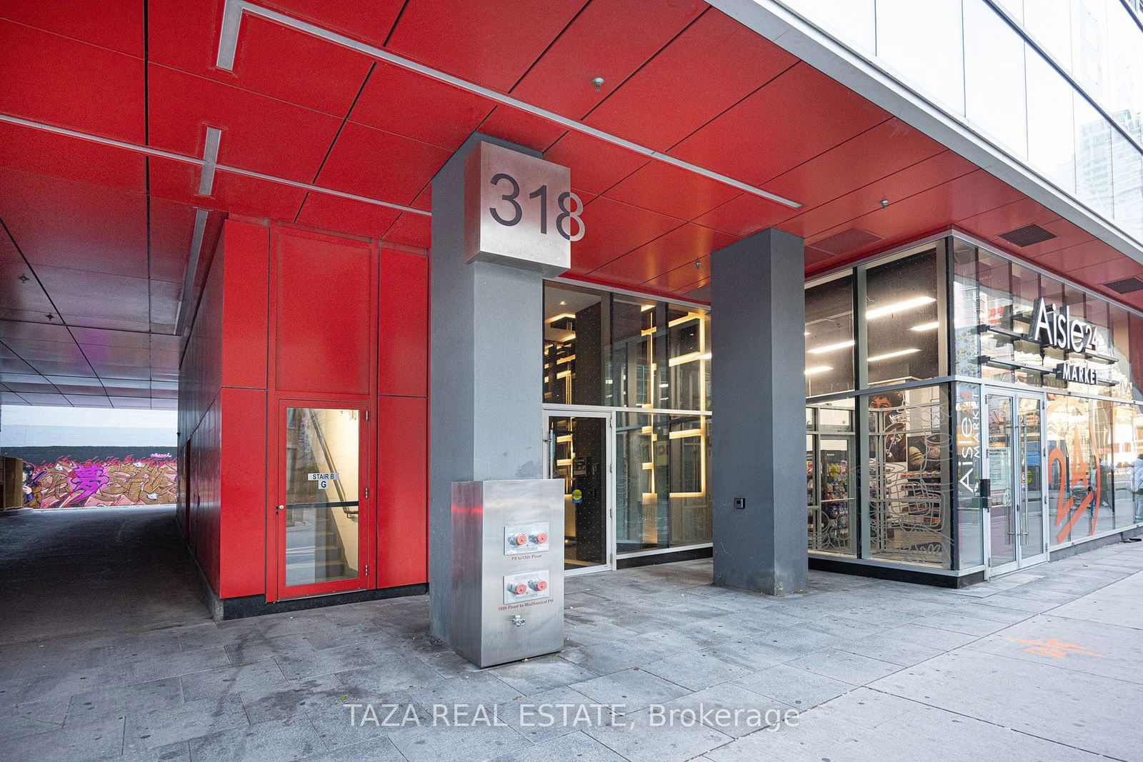 318 Richmond St W, unit 417 for sale