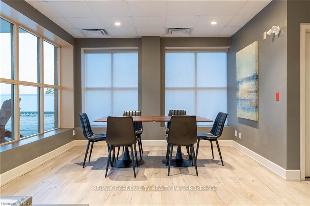 897 SHEPPARD Ave W, unit 202 for sale