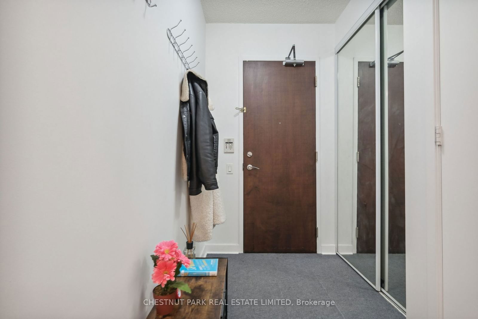 85 Bloor St E, unit 1014 for sale