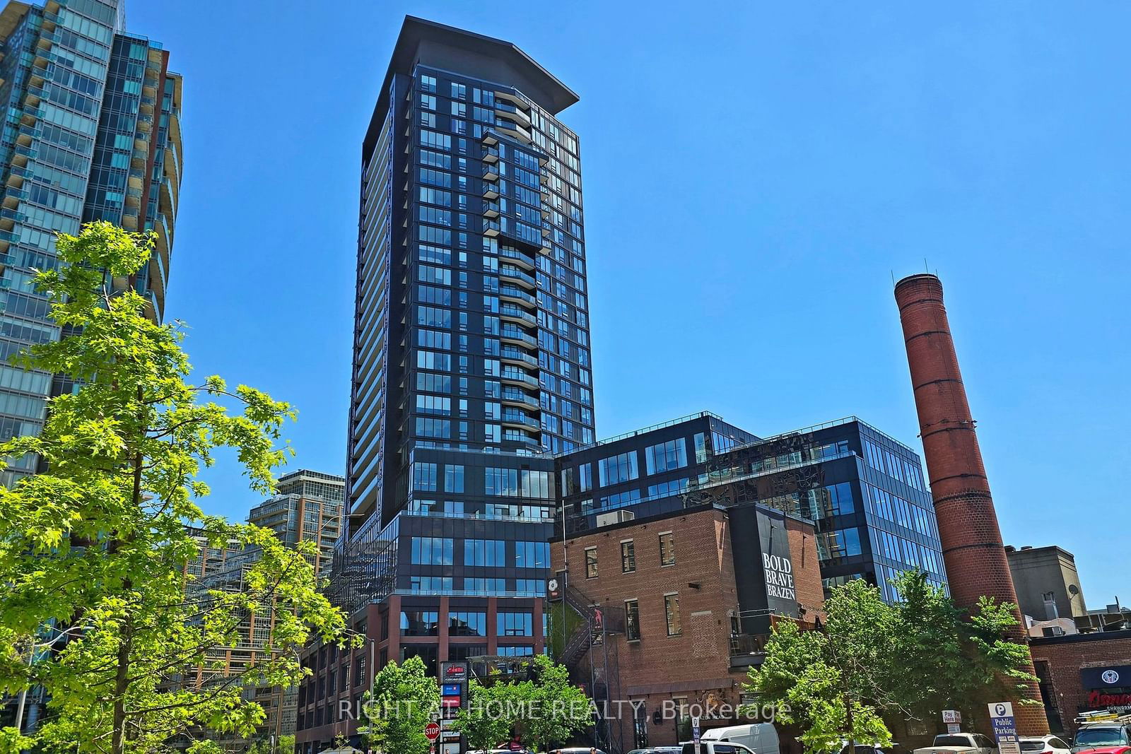 135 East Liberty St, unit 1304 for rent