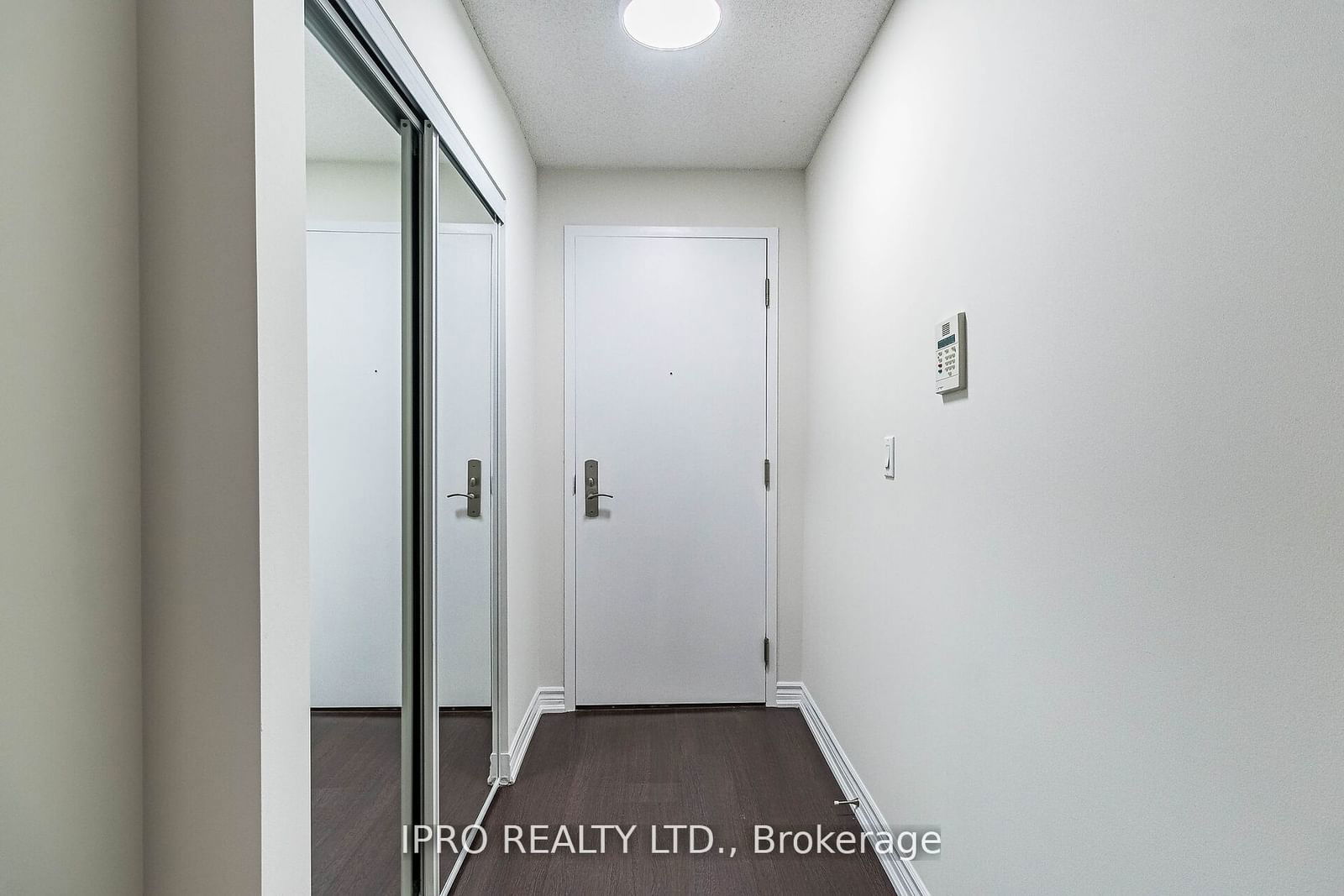 761 Bay St, unit 2401 for sale