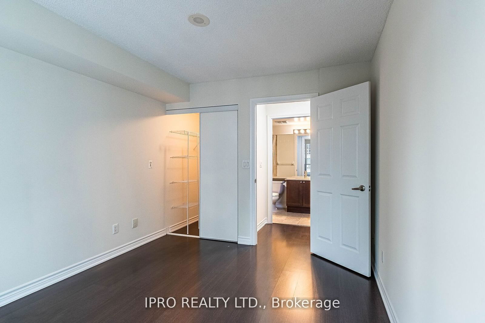 761 Bay St, unit 2401 for sale