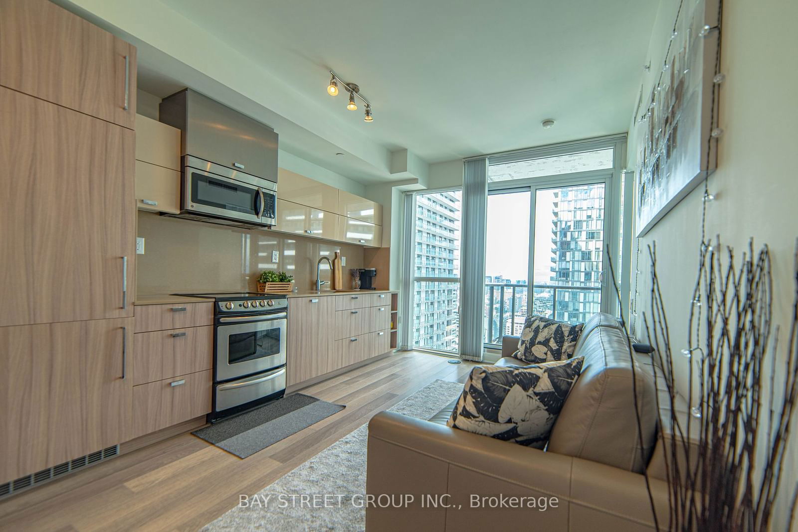 290 Adelaide St W, unit 3112 for sale