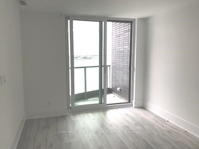 1 Edgewater Dr, unit 504 for rent