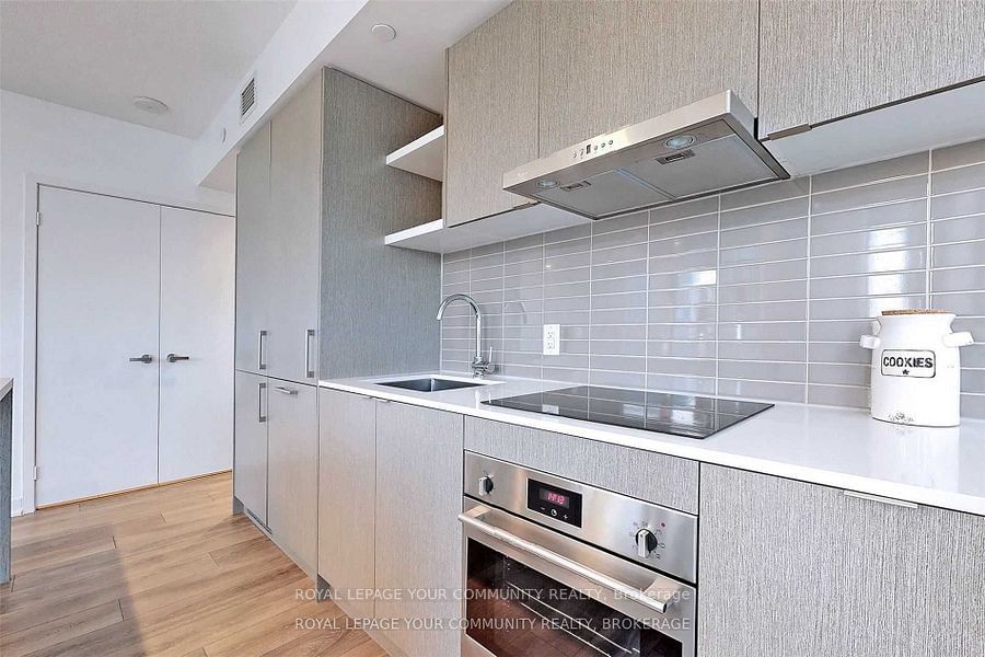 100 HARBOUR St, unit 2407 for sale