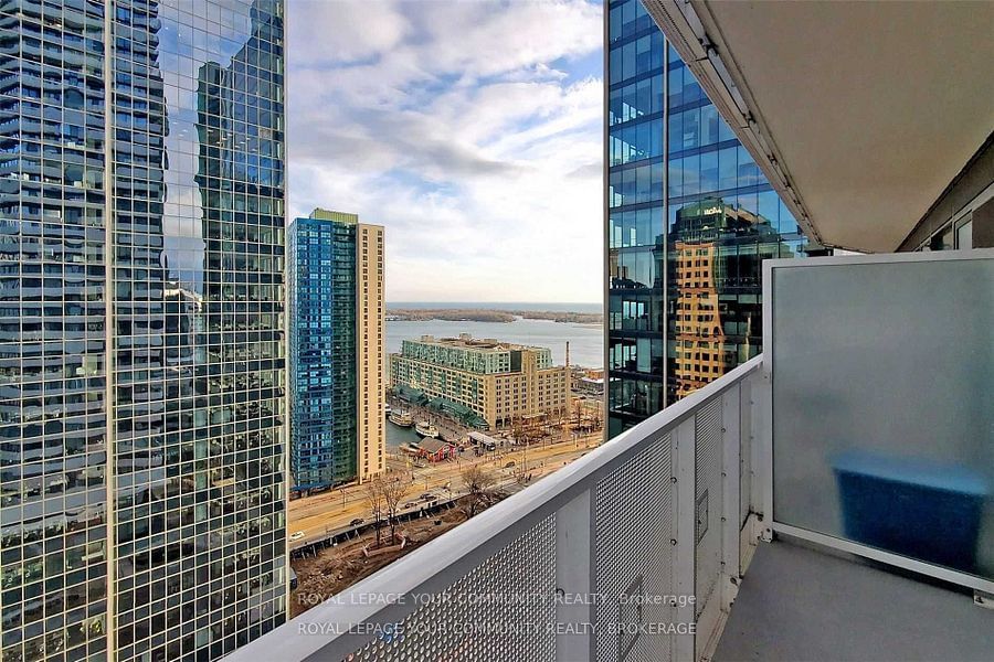 100 HARBOUR St, unit 2407 for sale