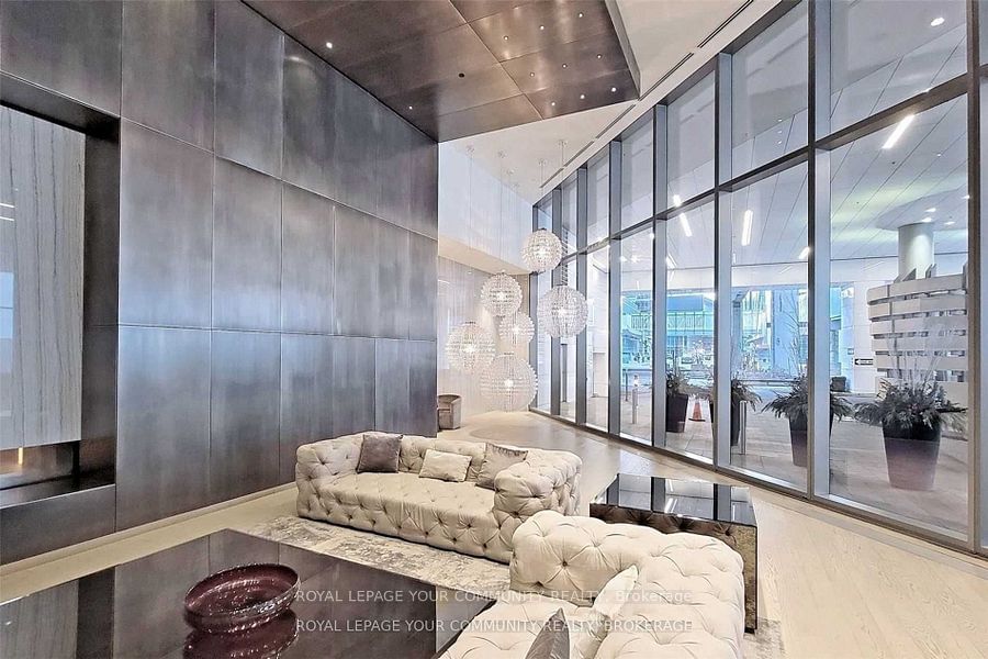 100 HARBOUR St, unit 2407 for sale