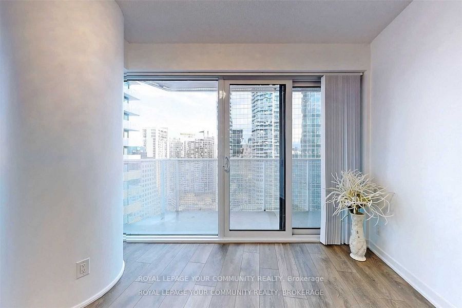 100 HARBOUR St, unit 2407 for sale