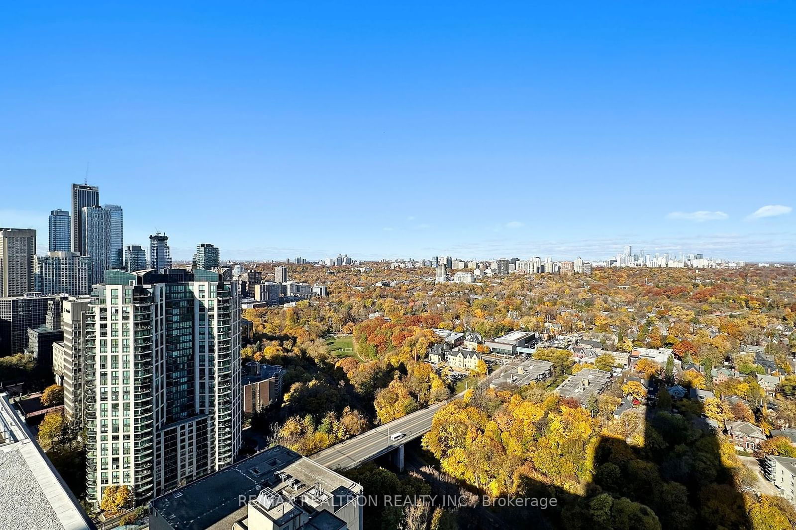 395 BLOOR St E, unit 2904 for sale