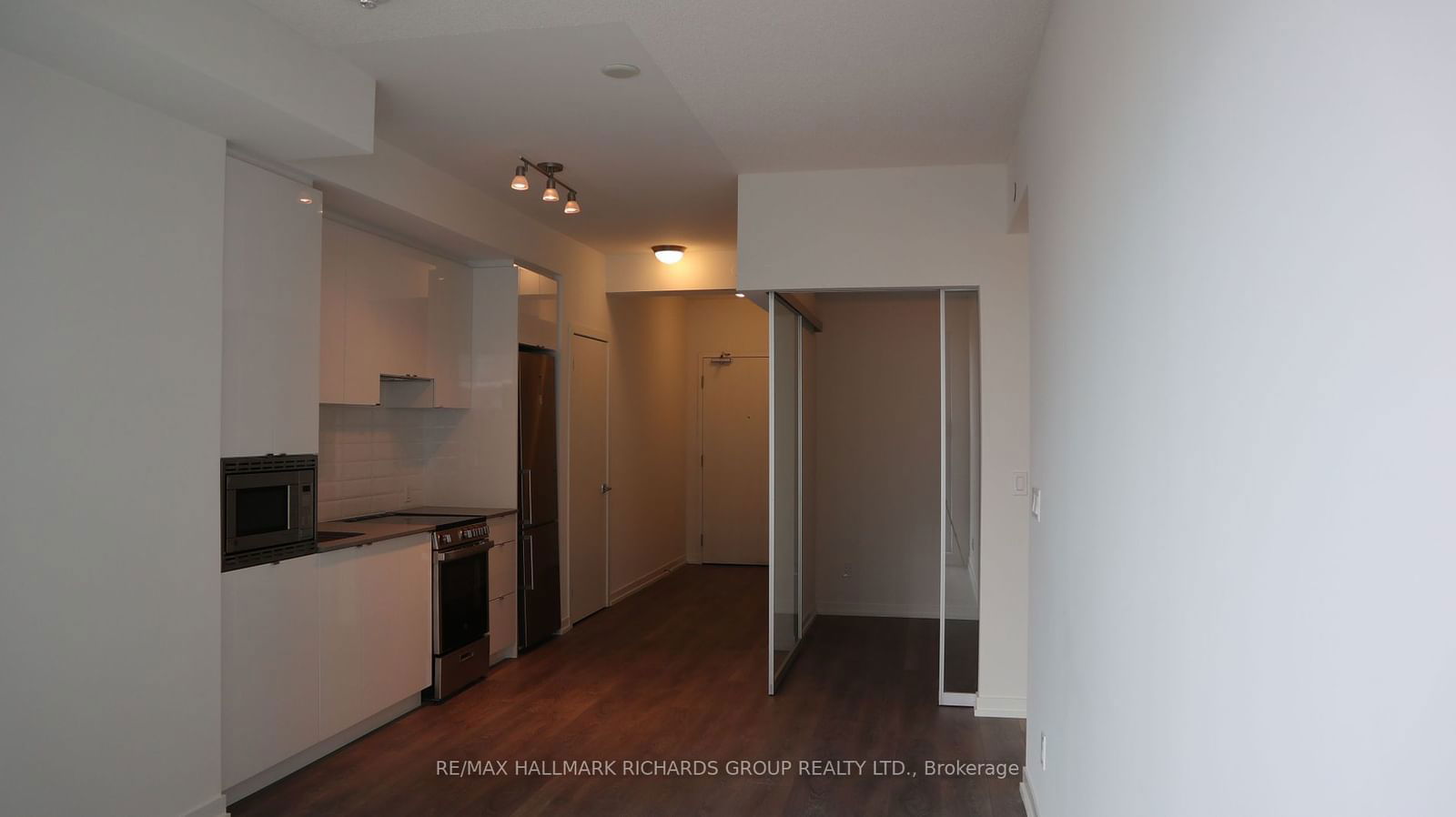 49 East Liberty St, unit 1108 for rent