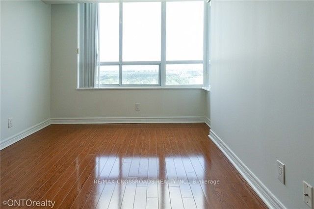 23 Hollywood Ave, unit 3106 for rent