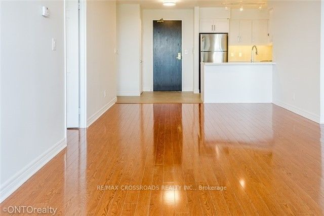 23 Hollywood Ave, unit 3106 for rent