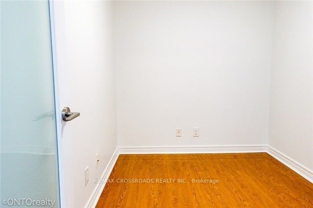 23 Hollywood Ave, unit 3106 for rent