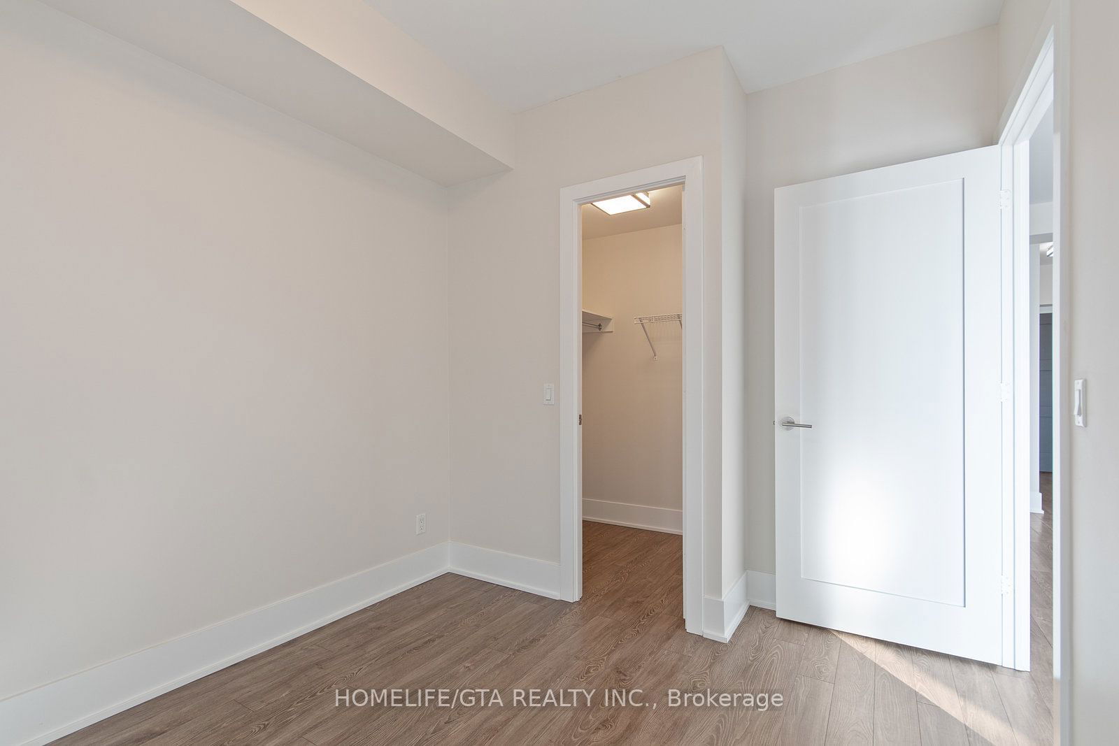 300 Front St W, unit 2602 for rent