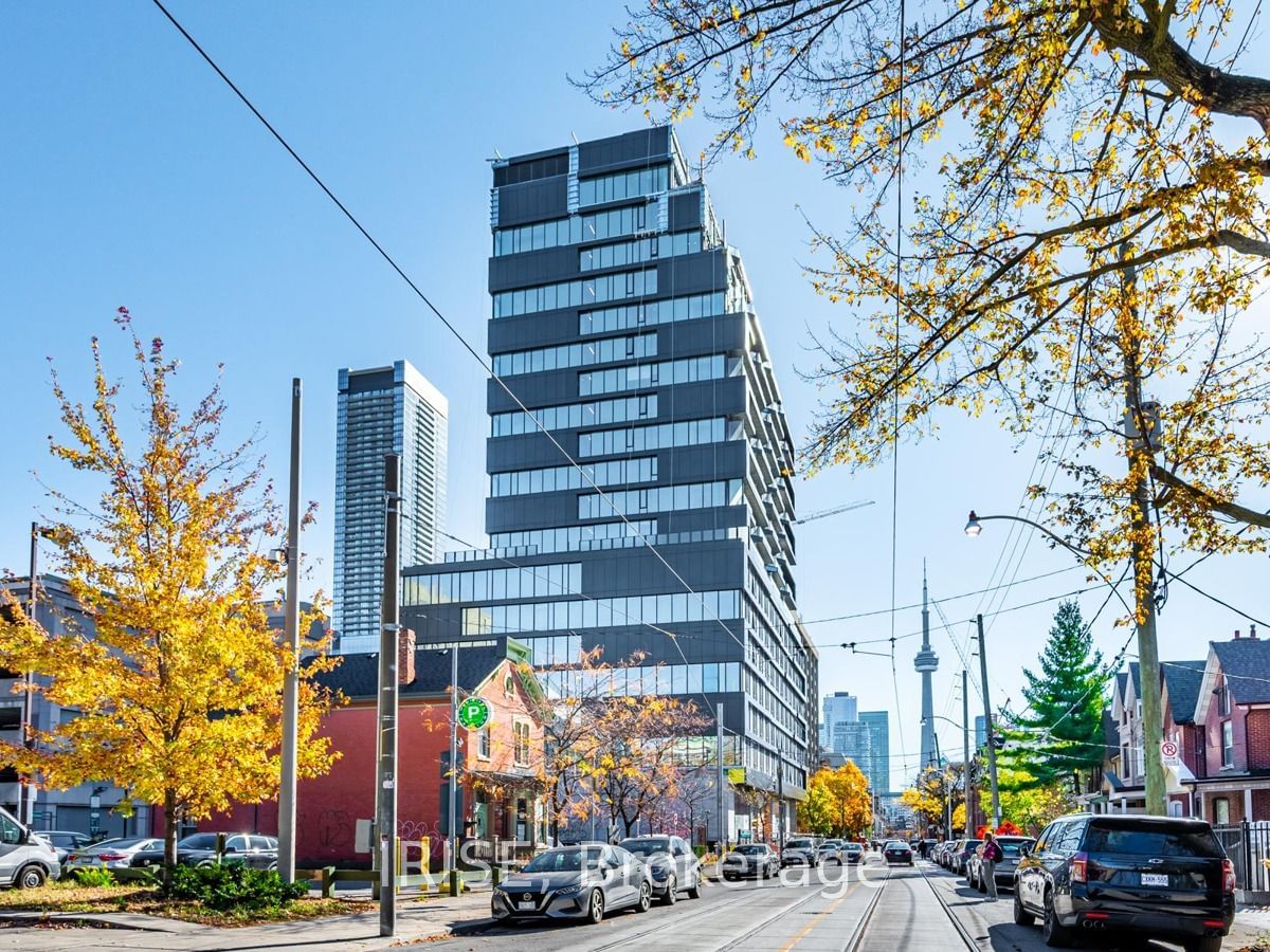 195 McCaul St, unit 1101 for rent