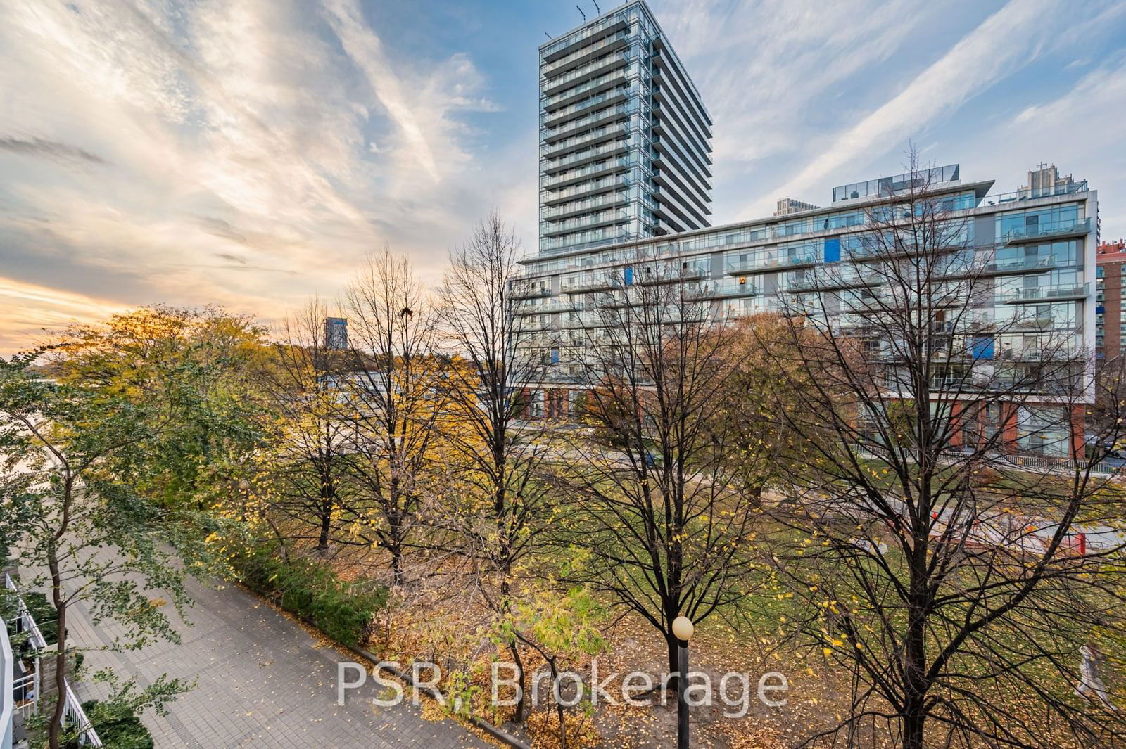 Marina Townhomes of South Beach, Downtown, Toronto