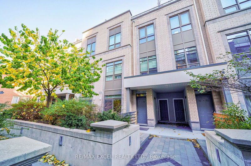 52 Holmes Ave W, unit 7 for rent