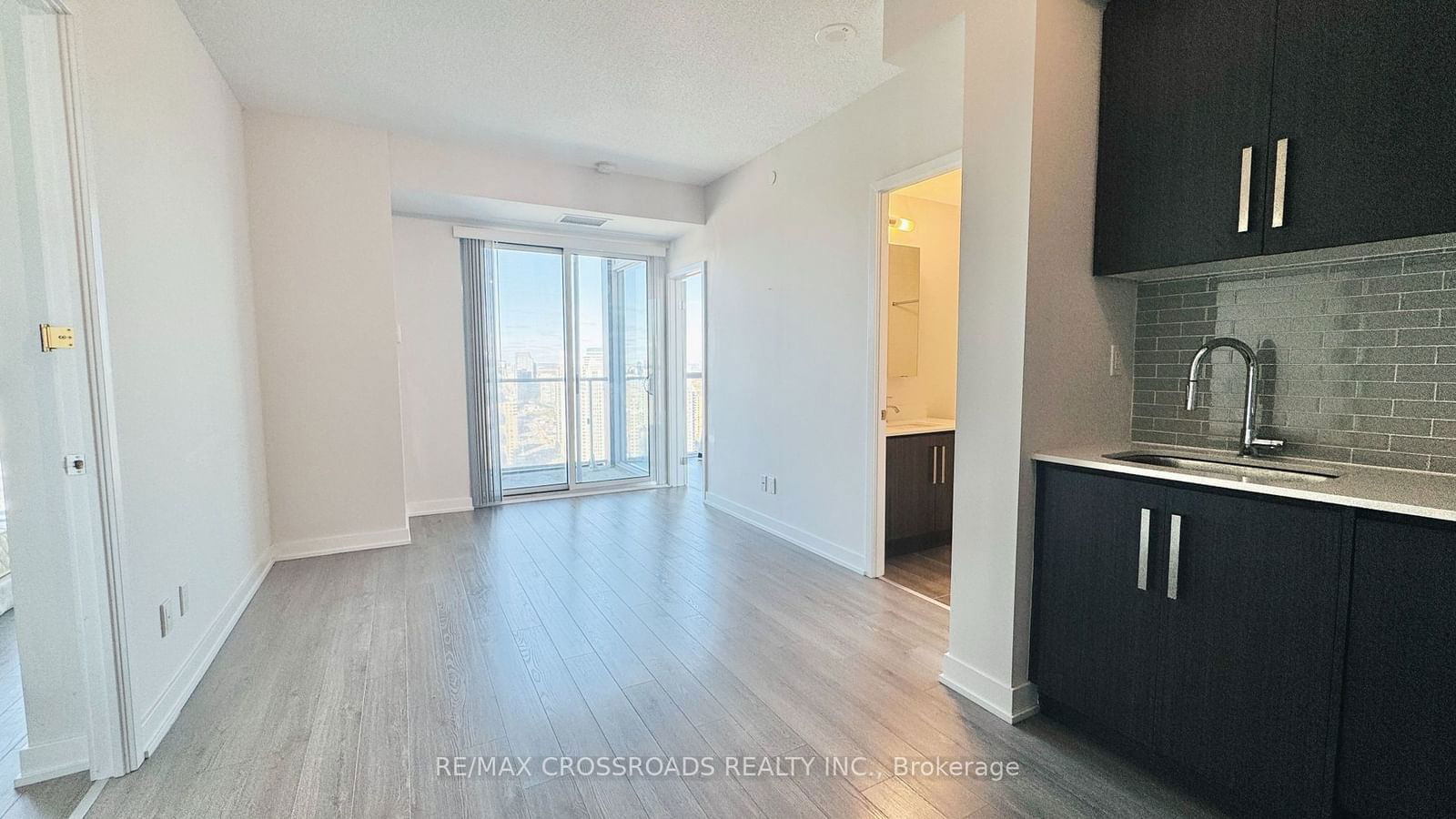 5180 Yonge St, unit 3103 for rent