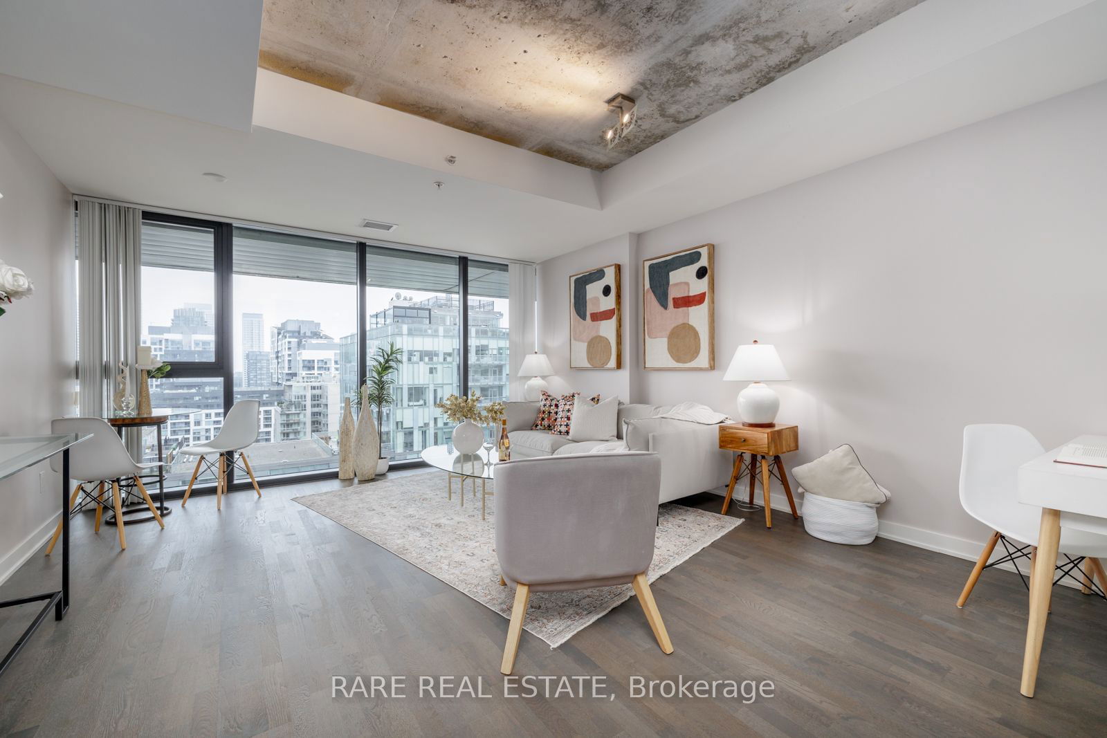 629 King St W, unit 1307 for sale