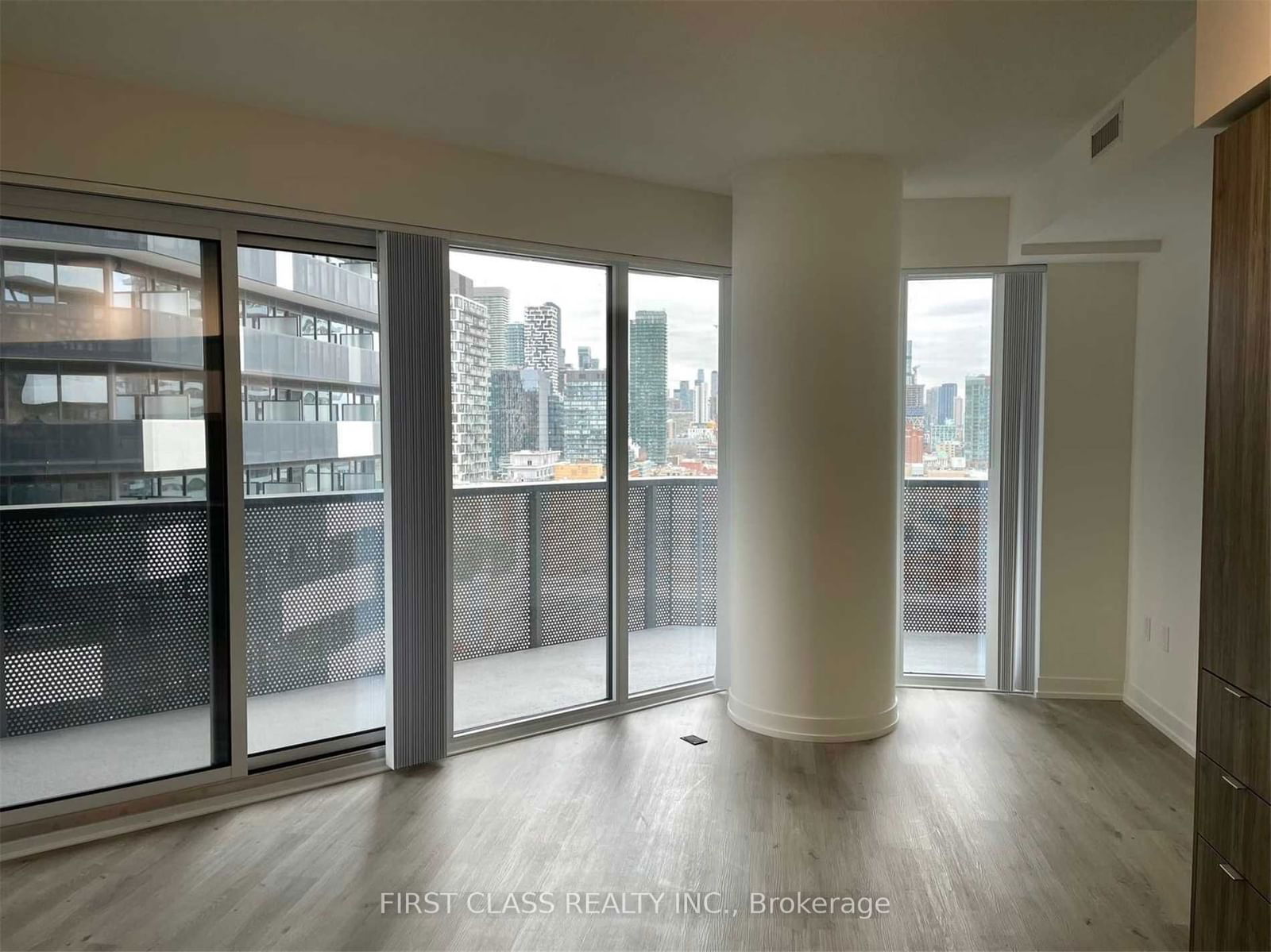 138 Downes St, unit 3116 for rent