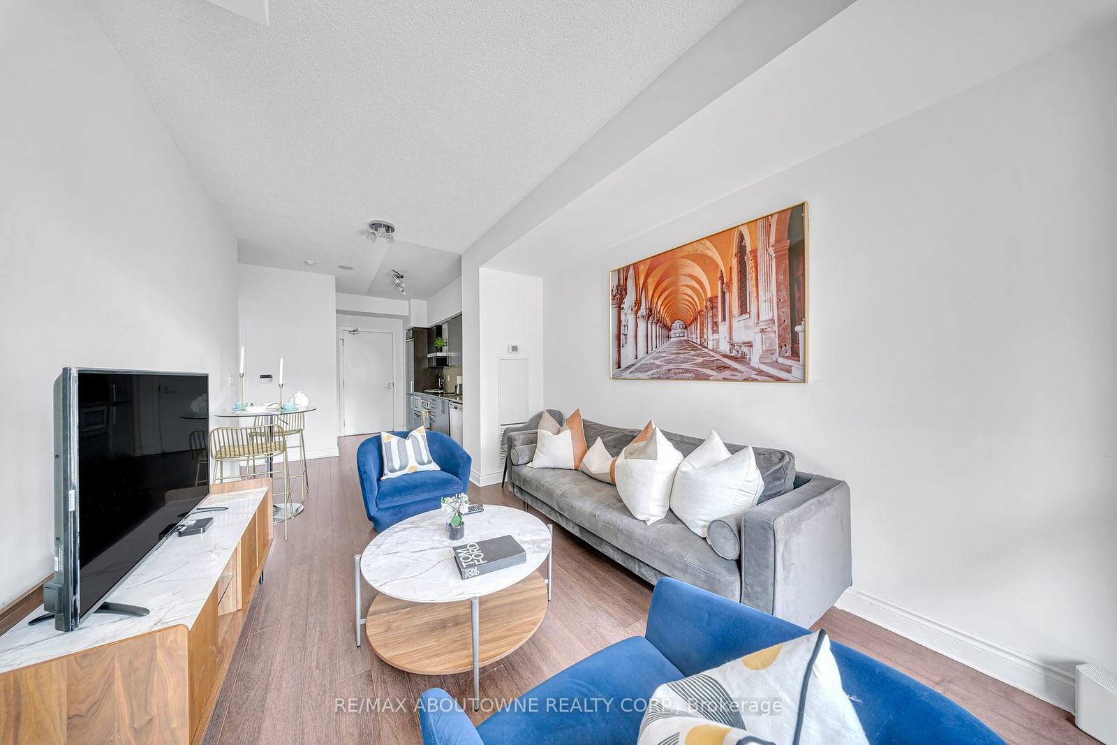 352 Front St W, unit 1920 for sale