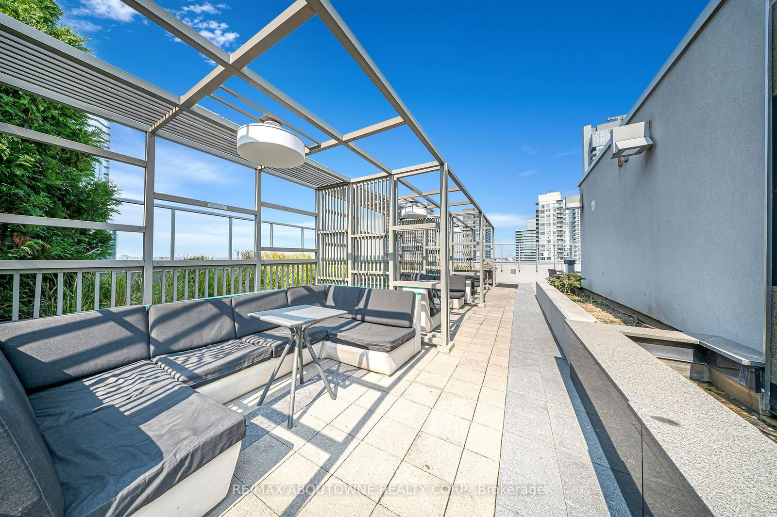 352 Front St W, unit 1920 for sale