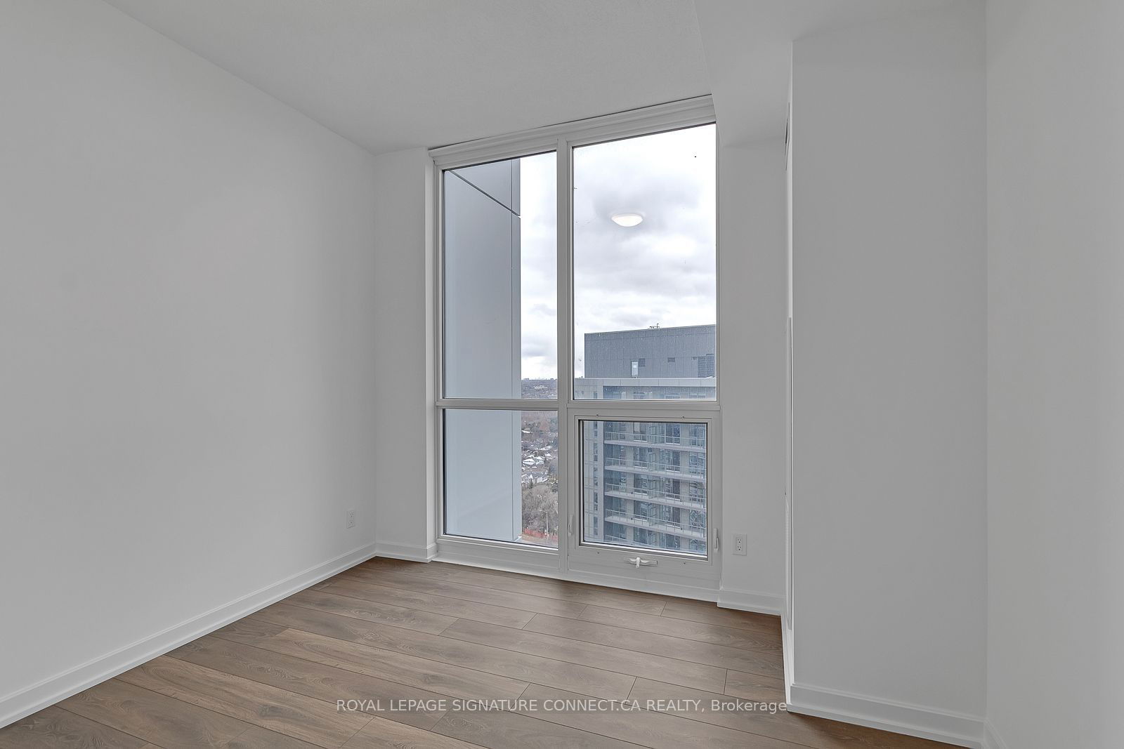 32 Forest Manor Rd, unit 1402 for rent