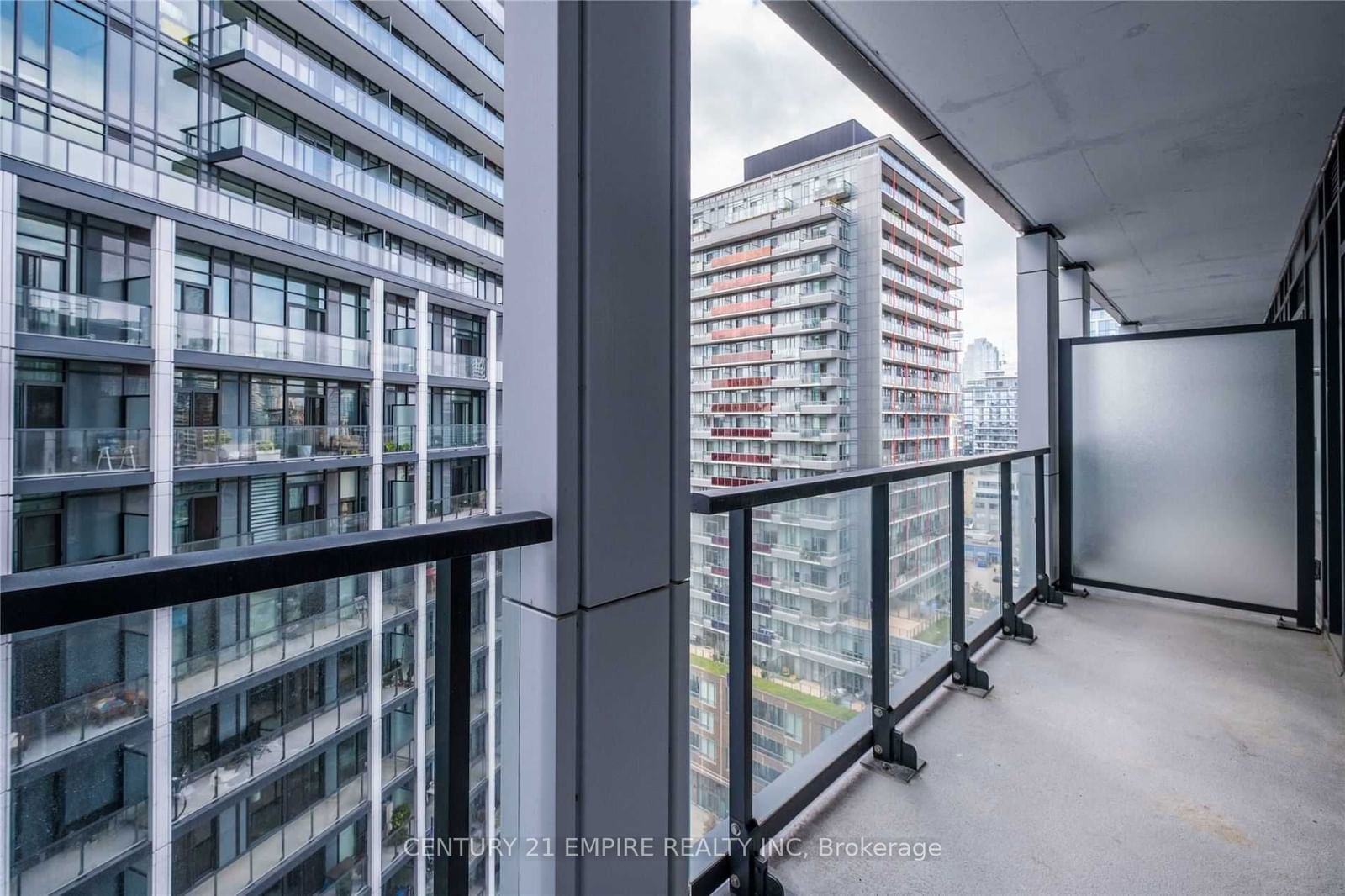 50 Power St, unit 1420 for sale