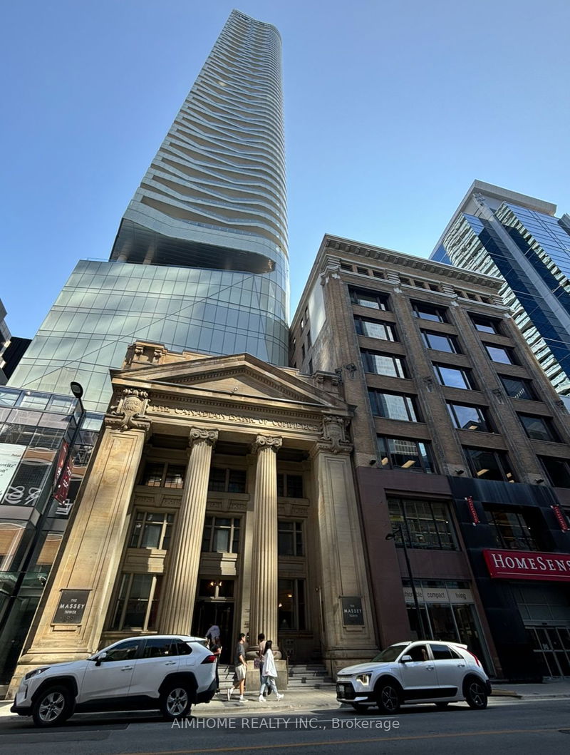 197 Yonge St, unit 2705 for sale