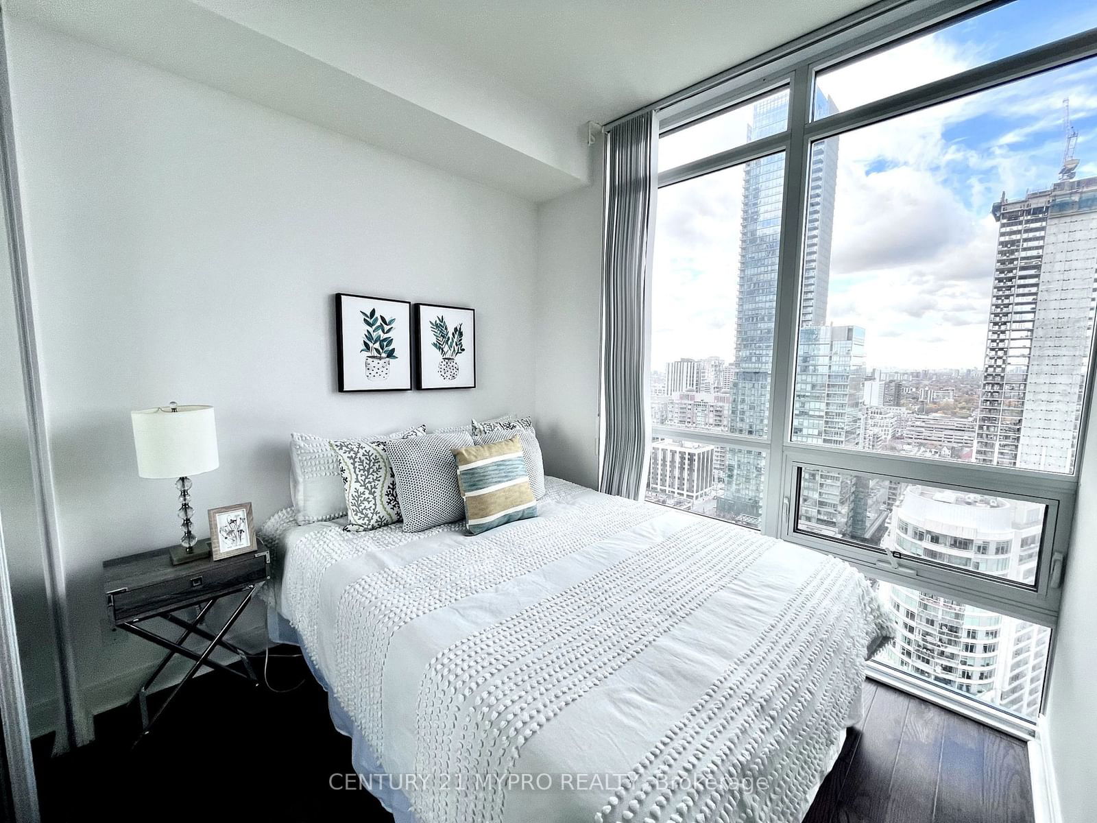 825 Church St, unit 3101 for sale