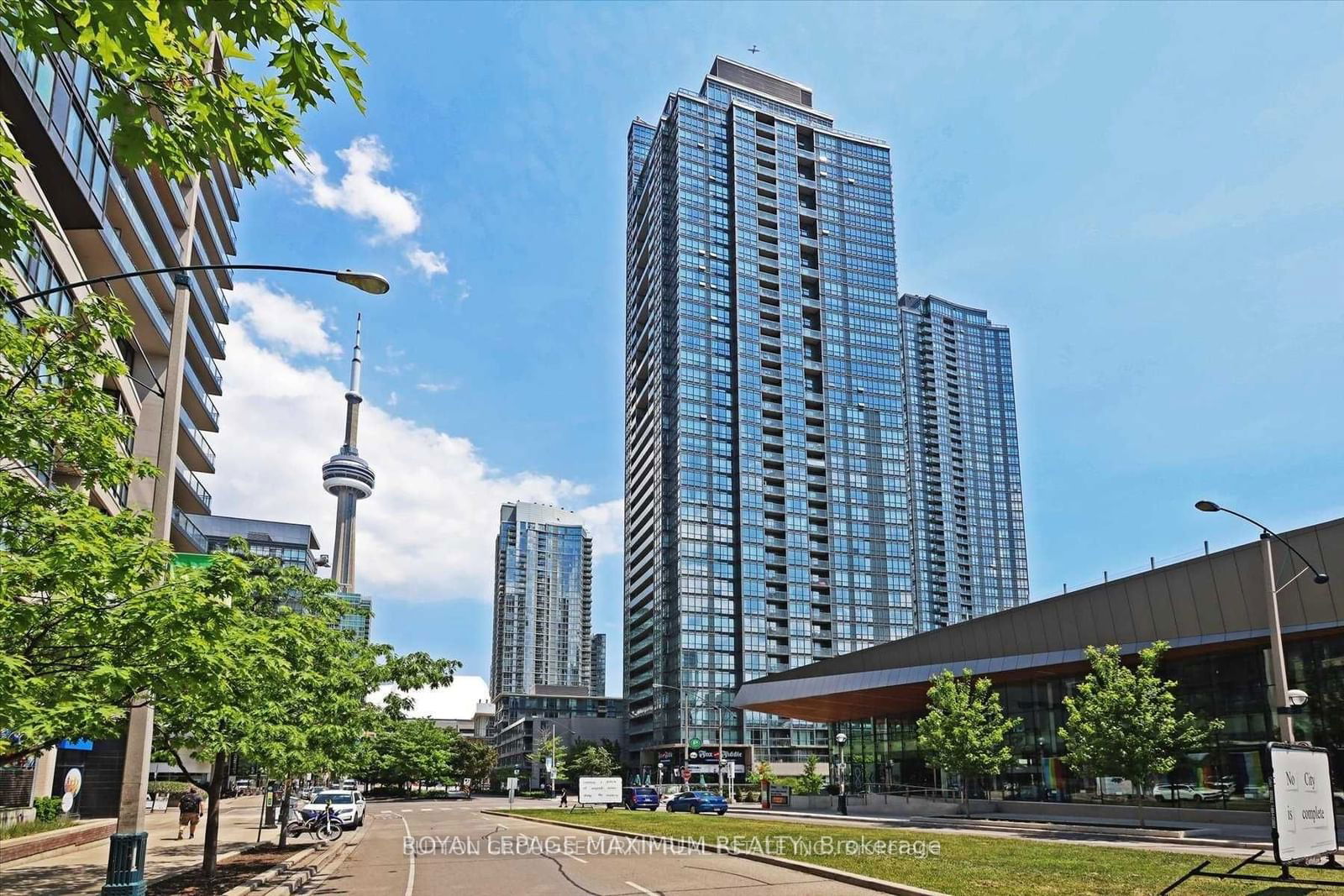 15 Fort York Blvd, unit 1102 for rent