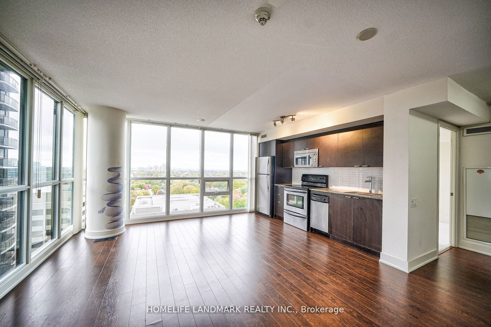 23 Sheppard Ave E, unit 1704 for rent