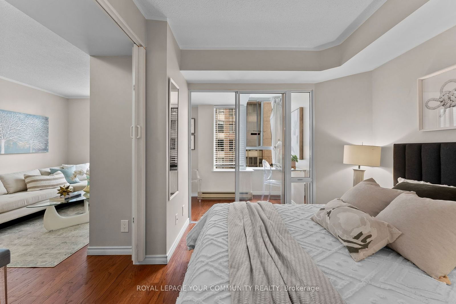 711 Bay St, unit 1221 for sale