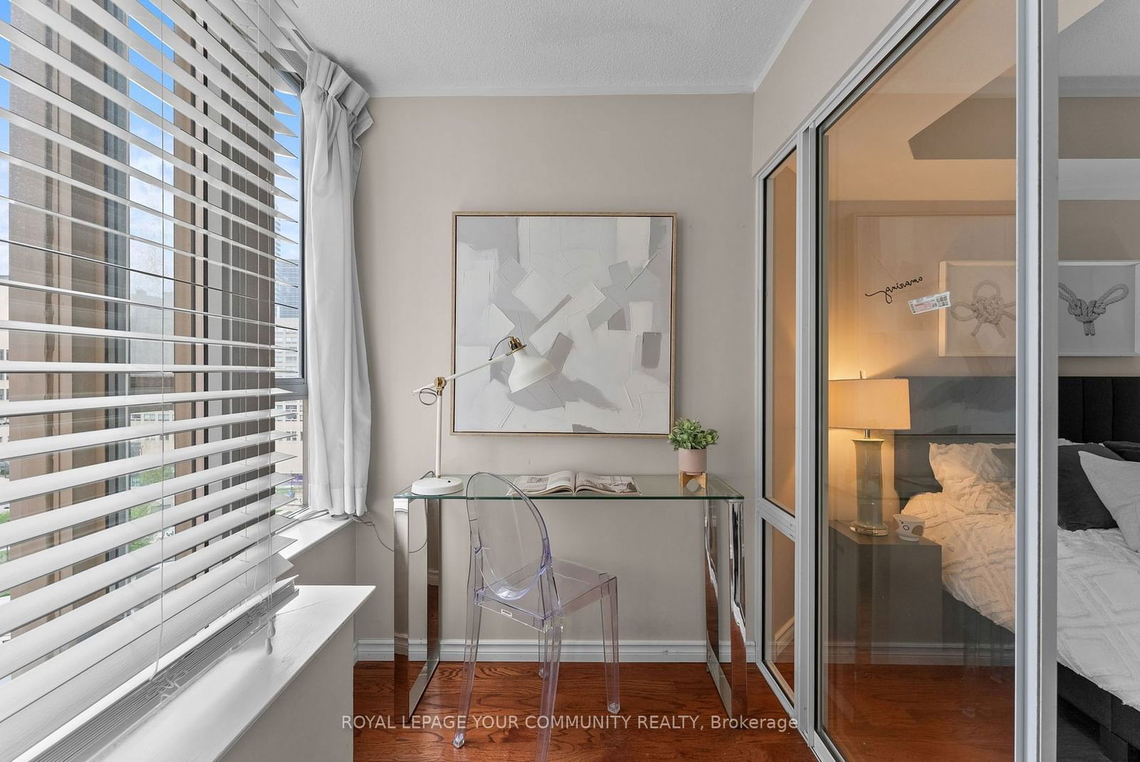 711 Bay St, unit 1221 for sale