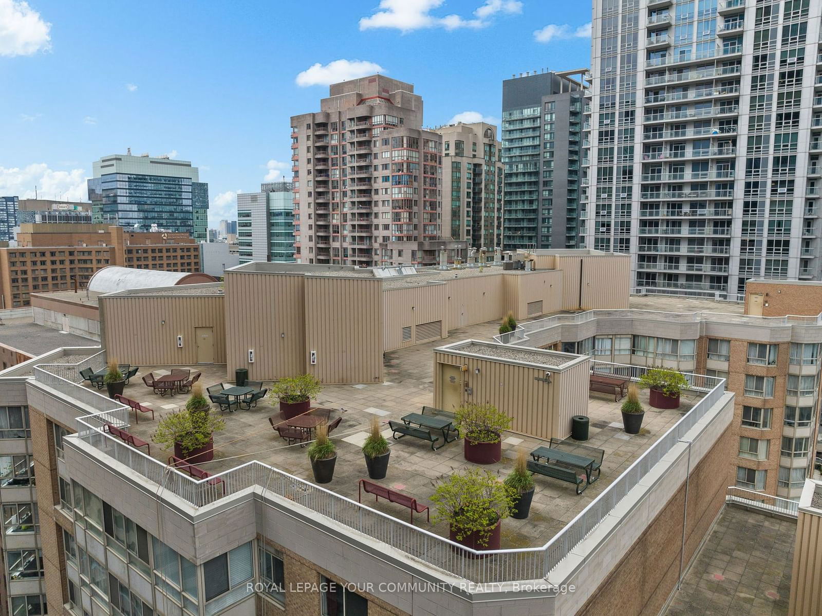 711 Bay St, unit 1221 for sale