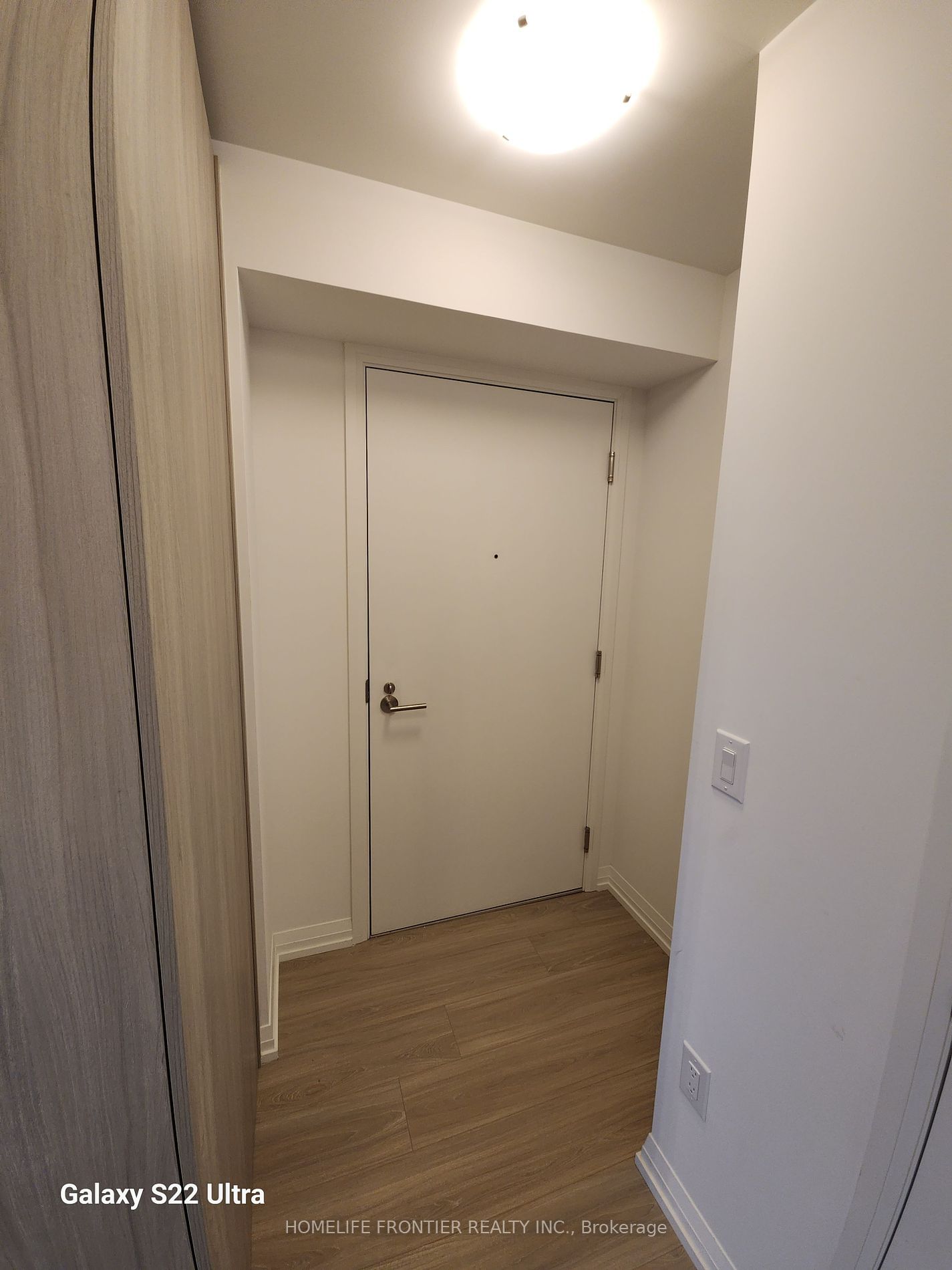 8 Widmer St, unit 3301 for rent