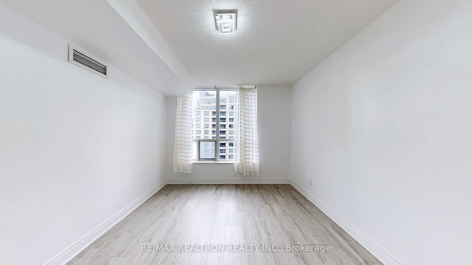 5 Northtown Way E, unit 2108 for sale