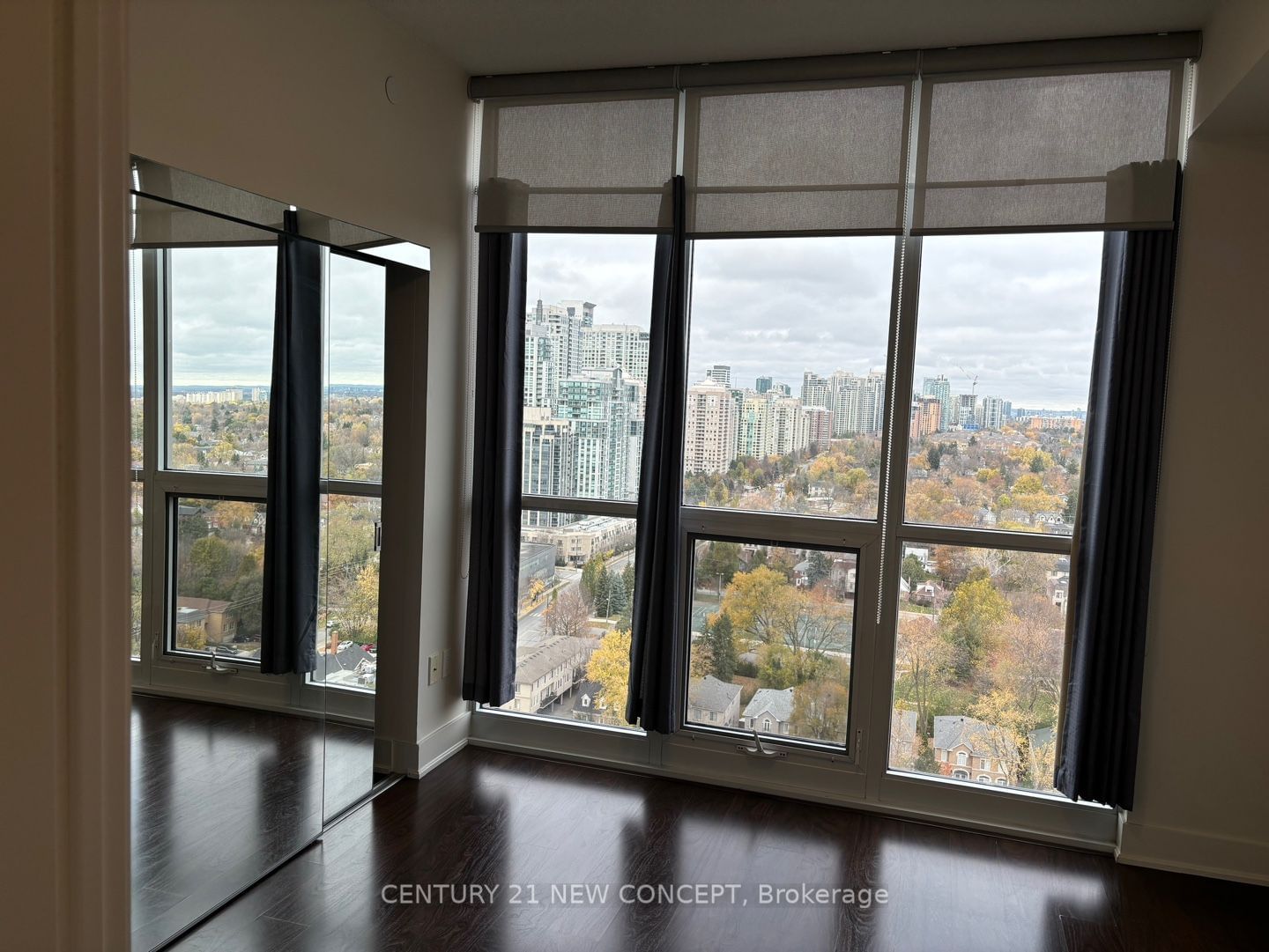 88 Sheppard Ave E, unit 2207 for rent