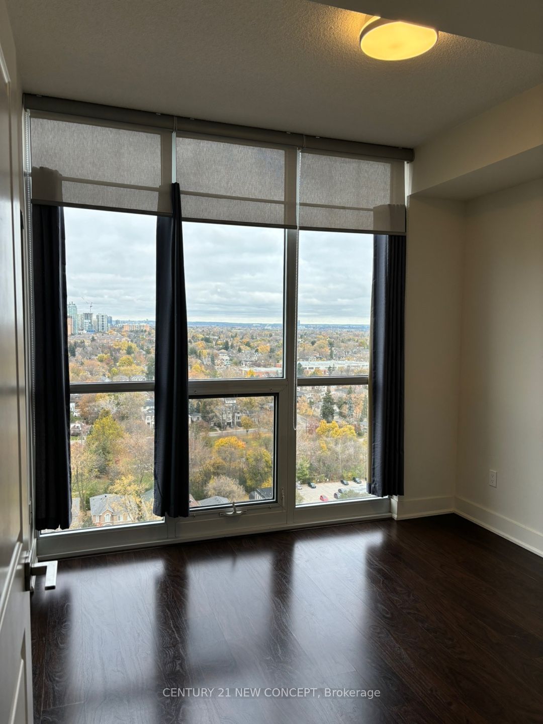 88 Sheppard Ave E, unit 2207 for rent