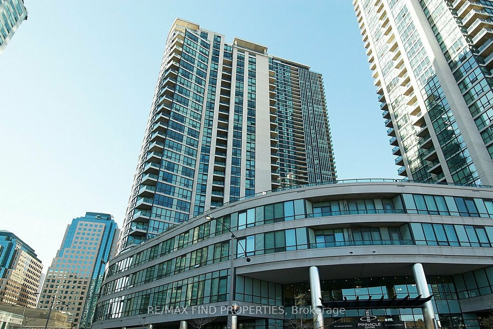 Pinnacle Centre I Condos, Downtown, Toronto