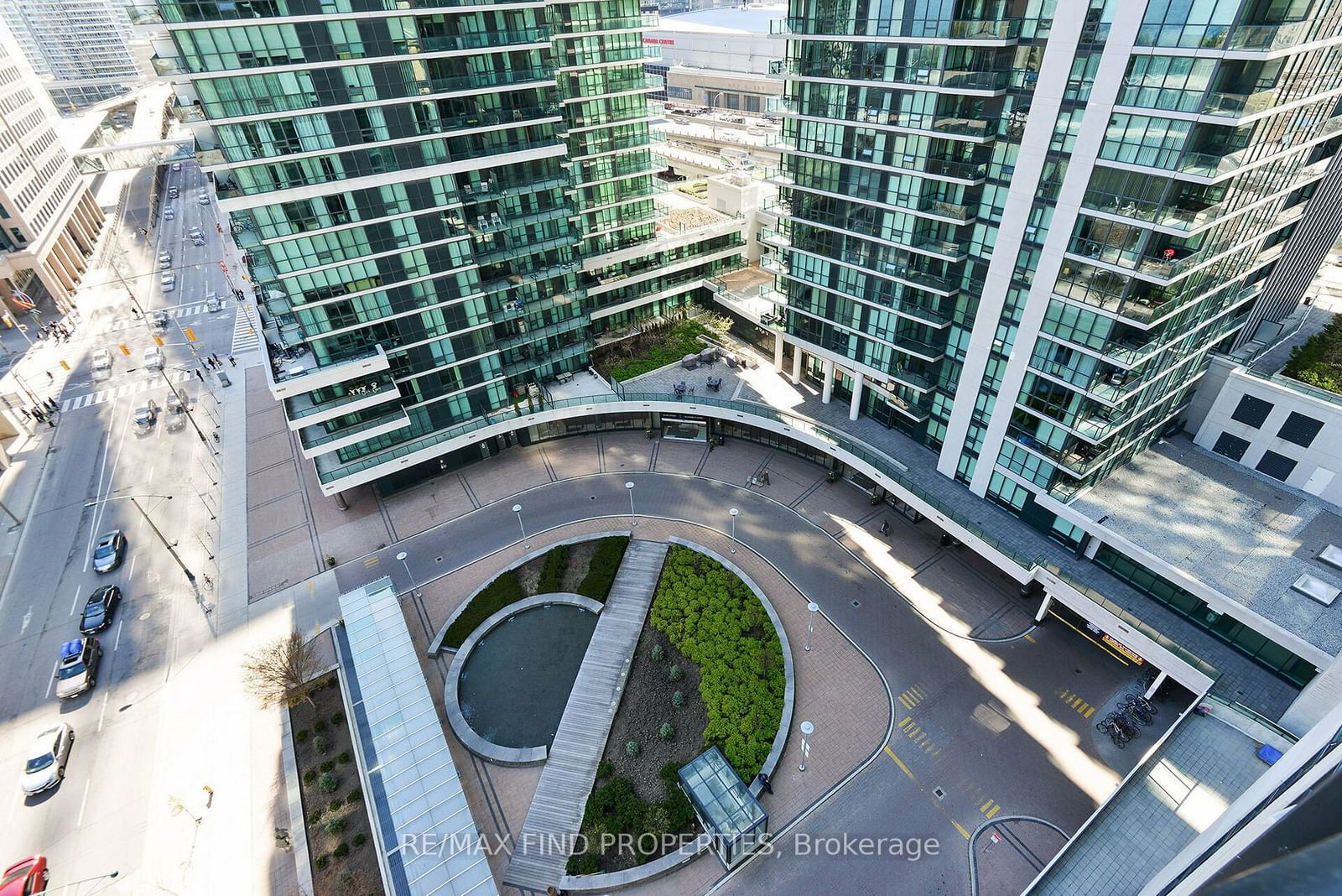 Pinnacle Centre I Condos, Downtown, Toronto