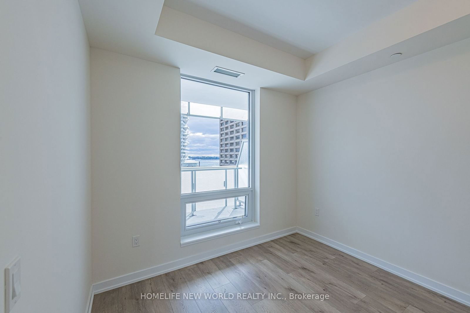 28 Freeland St, unit 1010 for rent