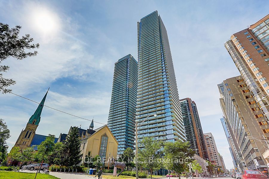 65 St Mary St, unit 1906 for rent