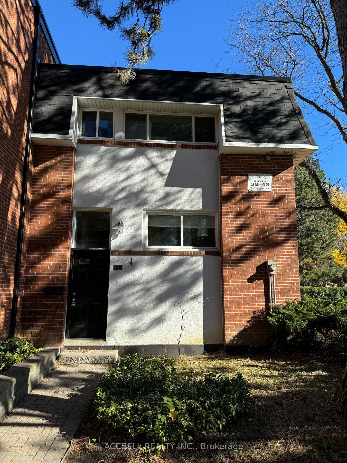 94 George Henry Townhouses, North York, Toronto