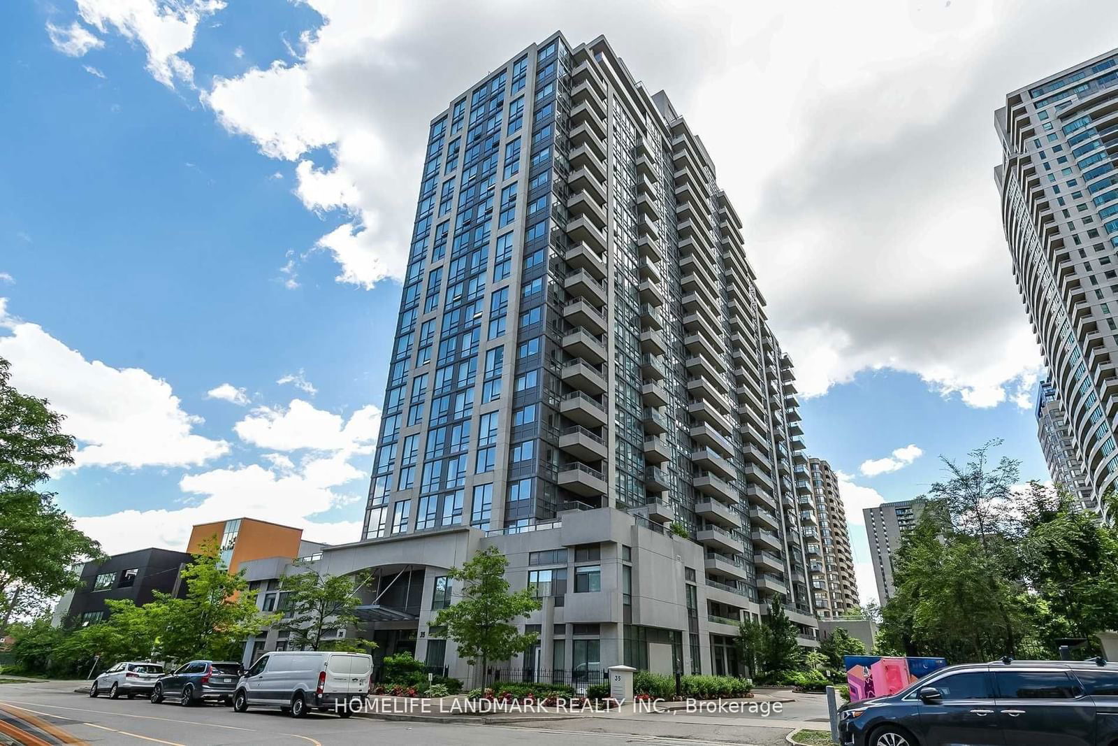 35 Hollywood Ave, unit 2102 for rent